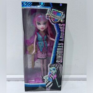 Fashion Girl Spooky Students 9 Inch‎ Tall Doll Scary Fashion Doll